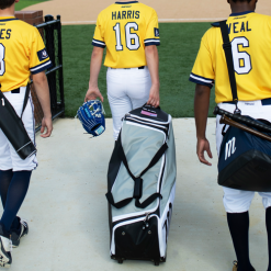 Marucci Wheeled Utility Catchers Bag -Footwear Sales Store 4d31bbc80ddff5c4ee666223923d1cdcdd706998